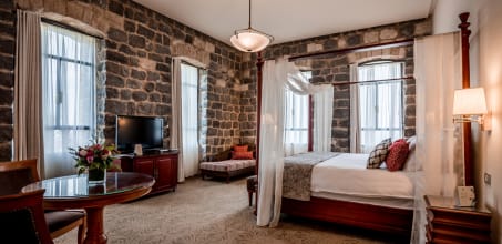 Scots Hotel