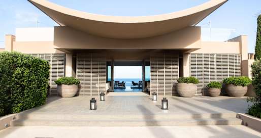 Entrance - La Reserve Ramatuelle