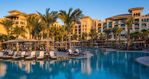 Main Pool - Four Seasons Resort Dubai