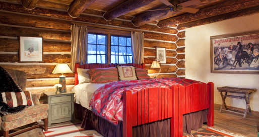 River House Cabin Bedroom - Smith Fork Ranch