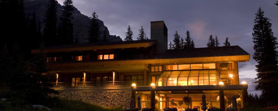 Moraine Lake Lodge at Night