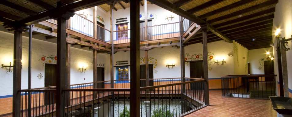 Interior courtyard - Casona de La Ronda
