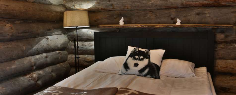 Log cabin