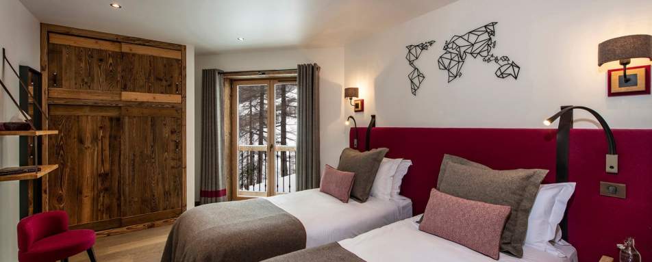 Twin Bedroom 