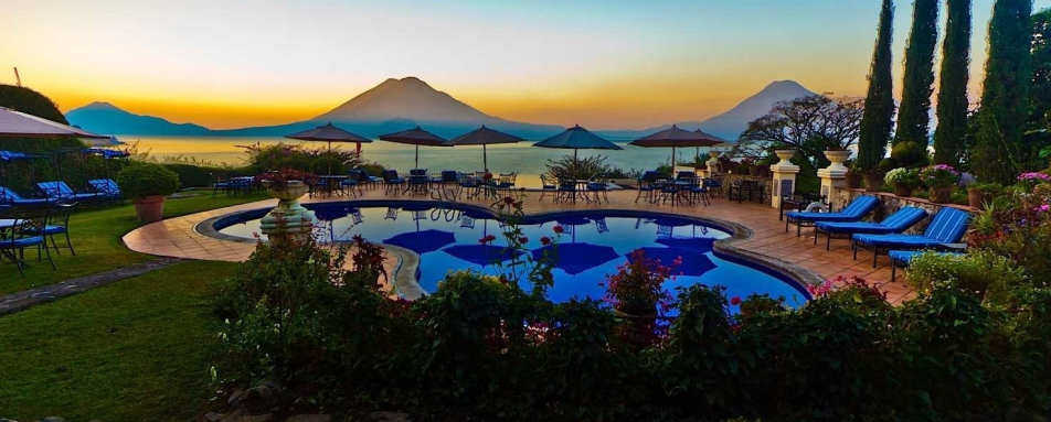 Pool & gardens - Hotel Atitlan