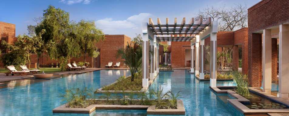 The Royal Spa Pool - ITC Mughal Agra