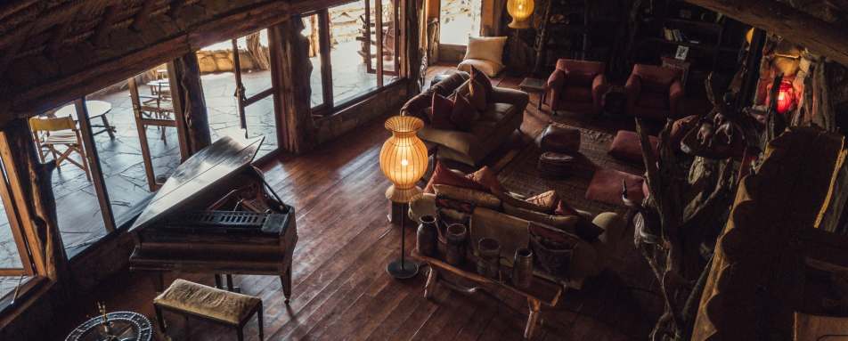 Lounge  - Ol Malo