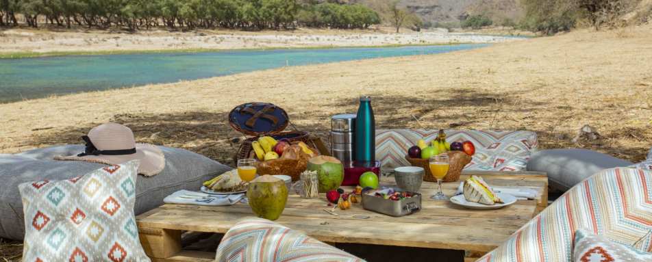 Alila-Hinu-Bay-Picnic 