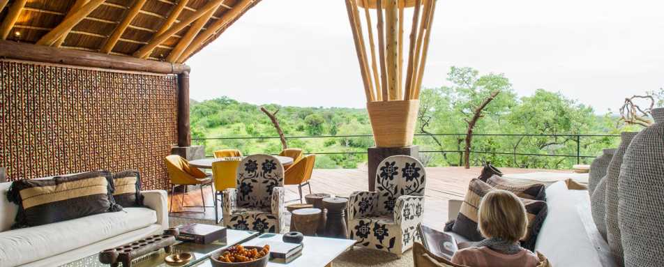 Lounge and view - Mwiba River Lodge