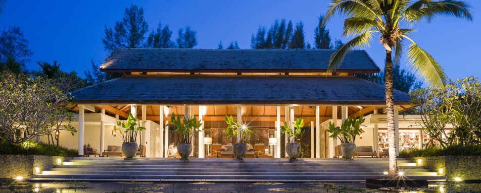 The Sarojin - Lobby
