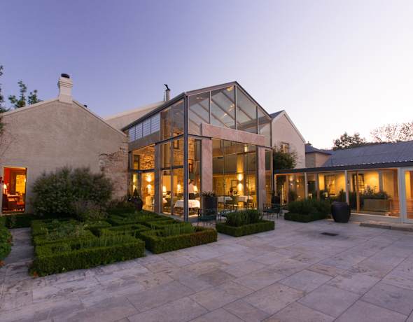 Islington Hotel