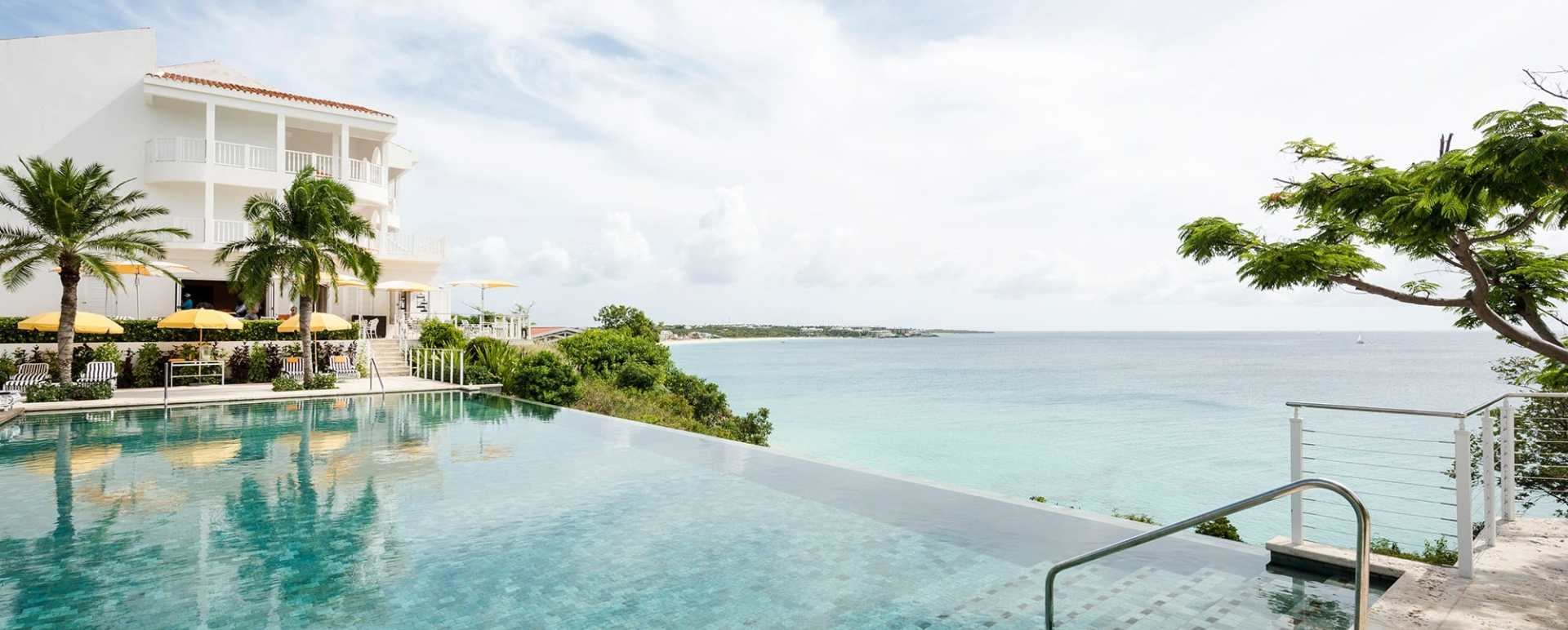 Infinity pool 