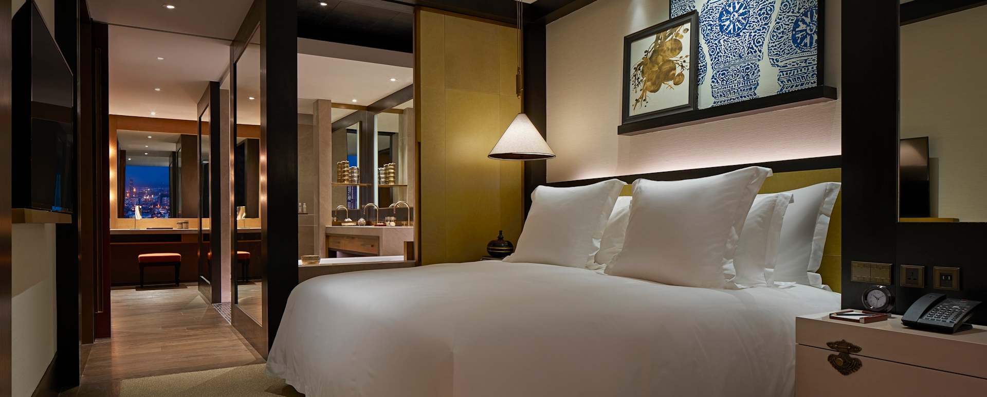 Manor Suite - Rosewood Phonm Penh