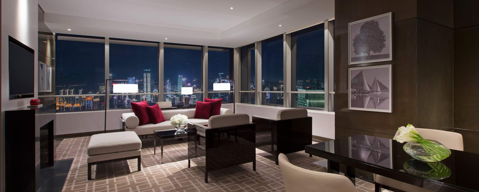 Discovery Suite - Niccolo Chongqing