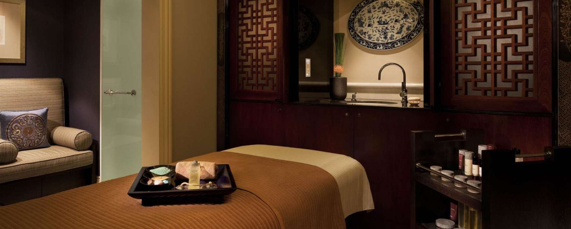 Spa - The Peninsula