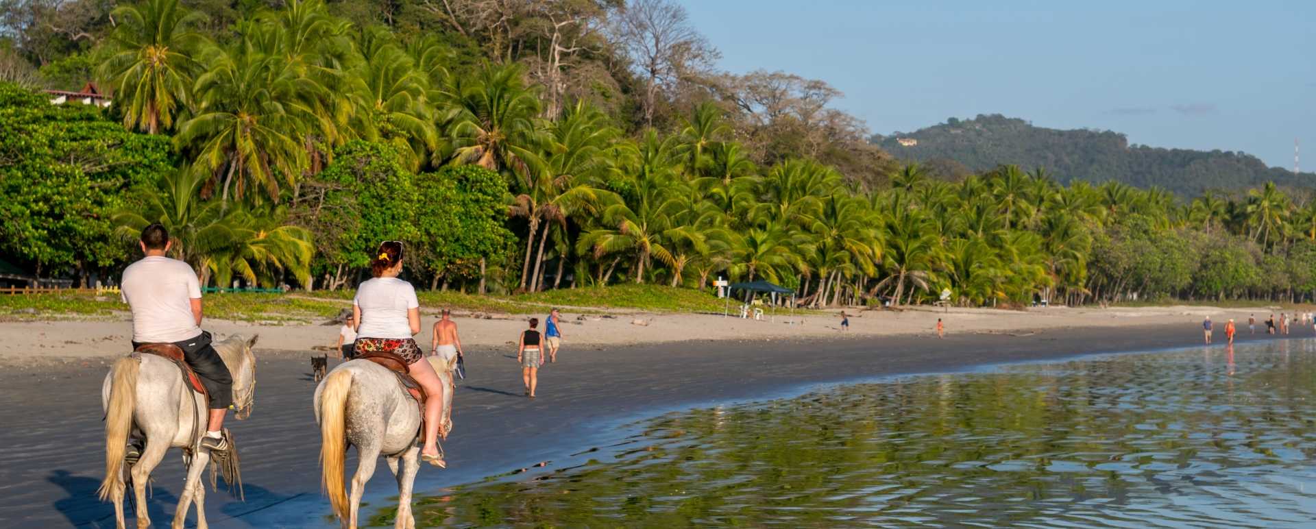 Horseride along the Beach - Costa Rica for Teenagers