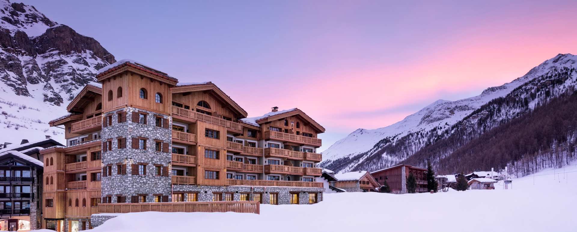 Mademoiselle Exterior 