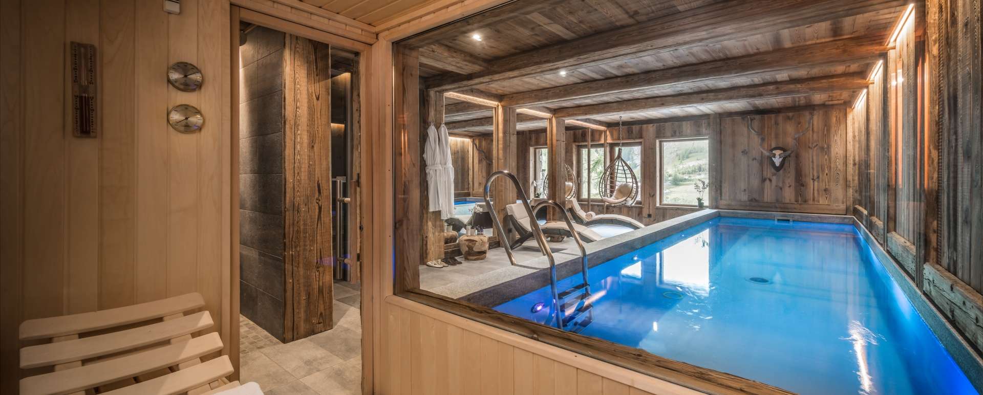 Sauna Pool 