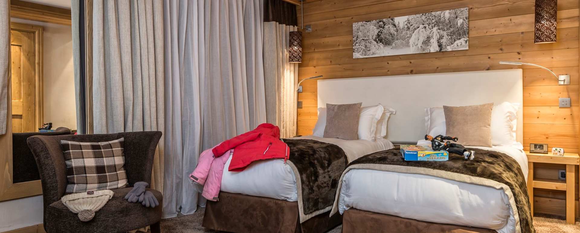 Kids room in Family Suite sleeping 4, Le Kaila