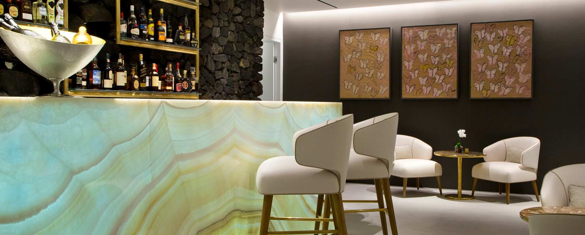 Champagne Lounge - Grace Santorini 