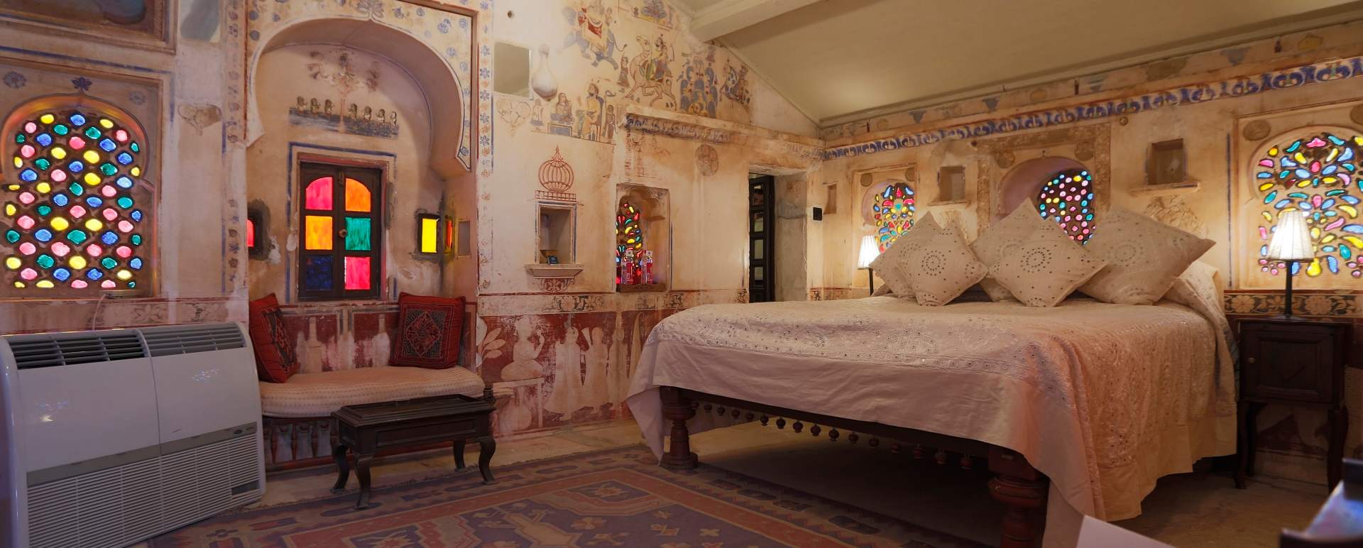 Grand Heritage Room - Rawla Narlai