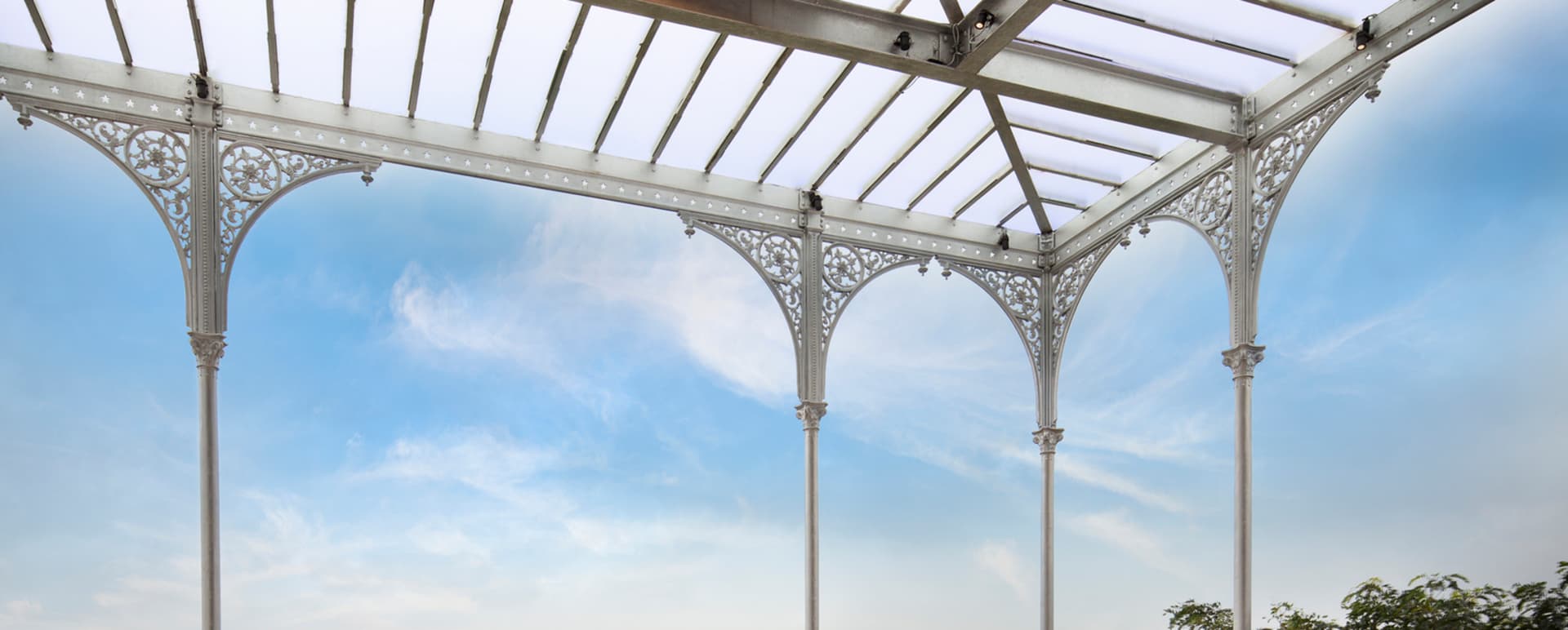Outdoor seating area - Taj Falaknuma Palace 