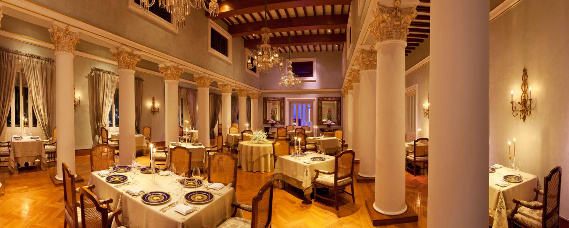 Dining area - Taj Falaknuma Palace