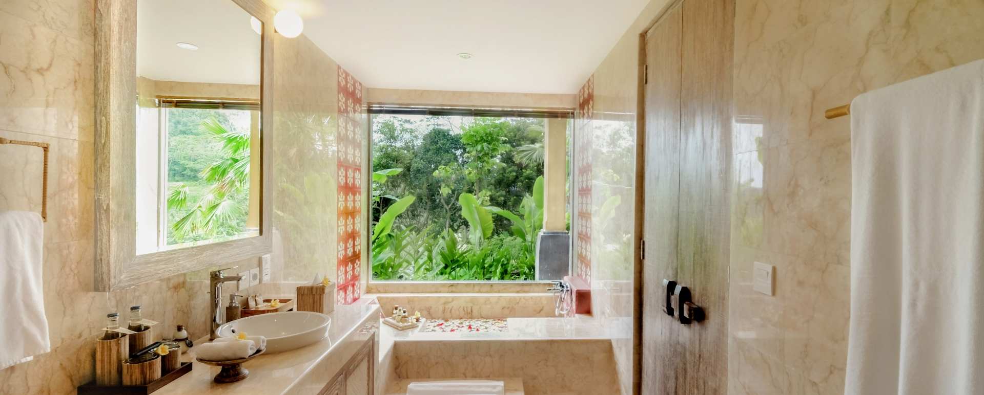 Lanai Room Bathroom - Wapa Di Ume Sidemen 