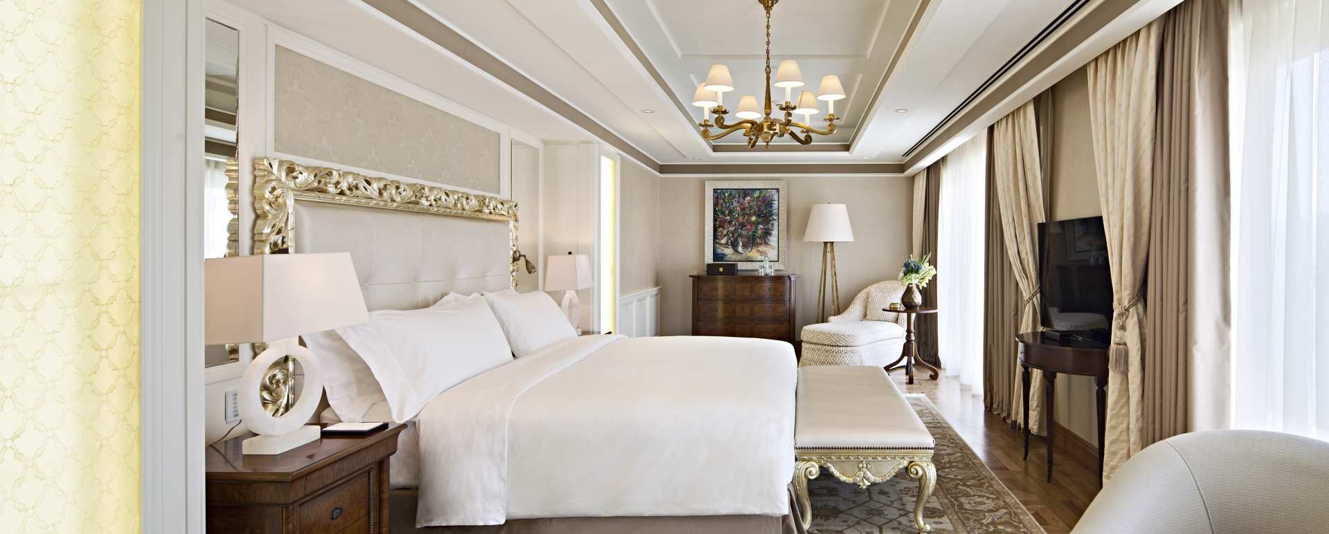 Noble Suite Bedroom