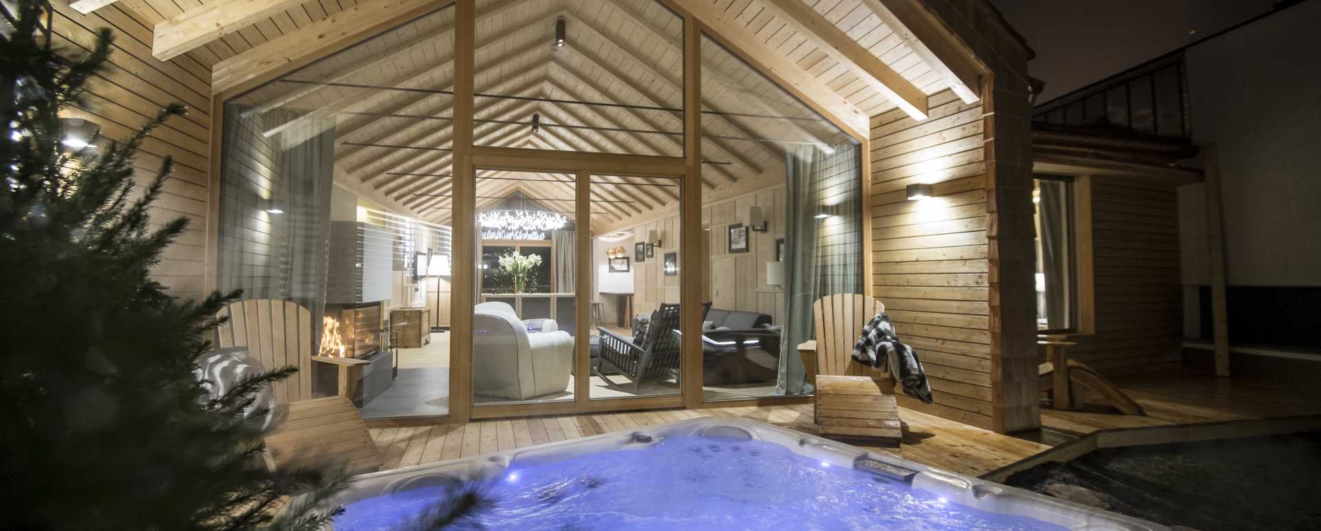 Private garden with hot tub - Chalet Zeno, Rosa Alpina 