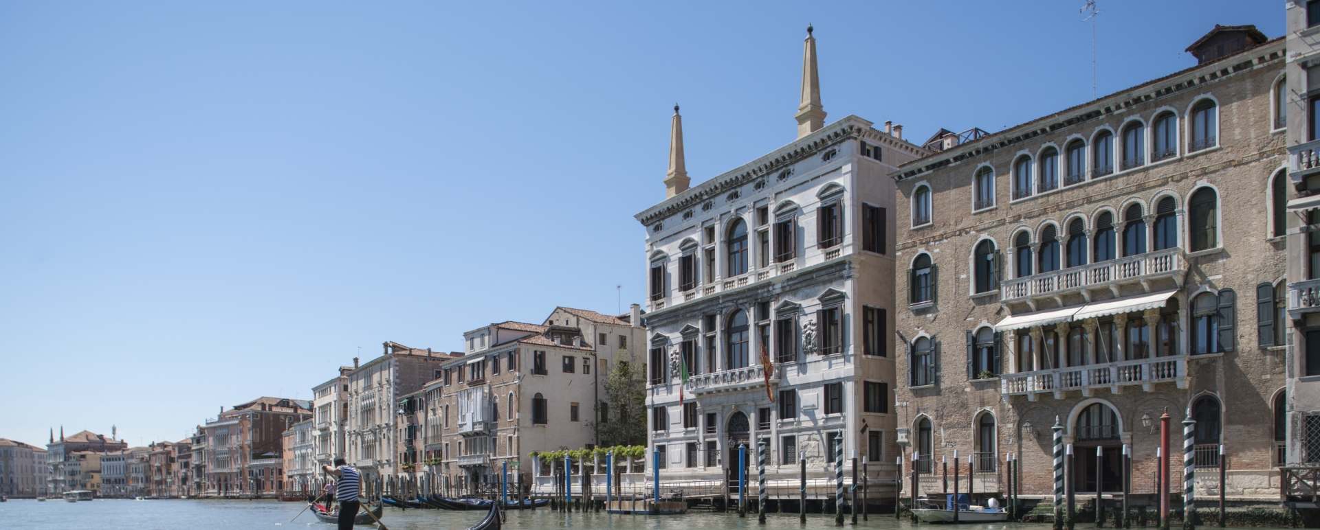 Romantic Venice and the Dolomites