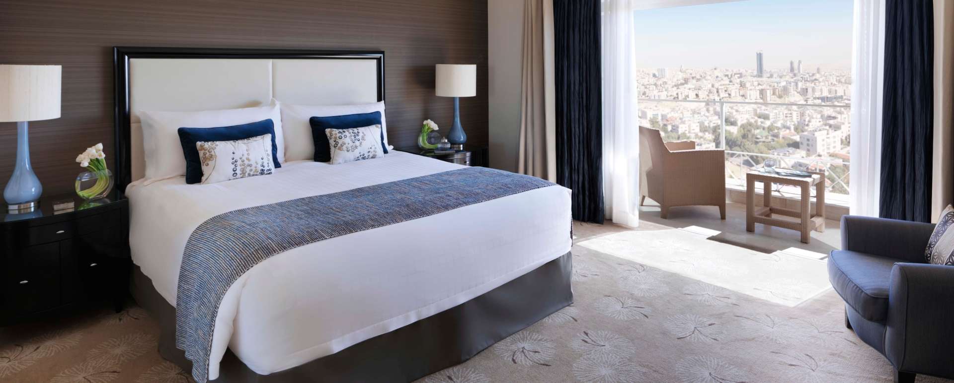 Deluxe Suite Bedroom - The Four Seasons Amman