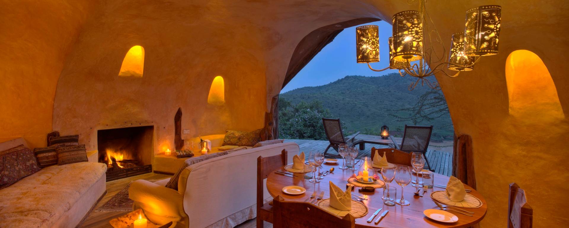 Lounge and dining area 