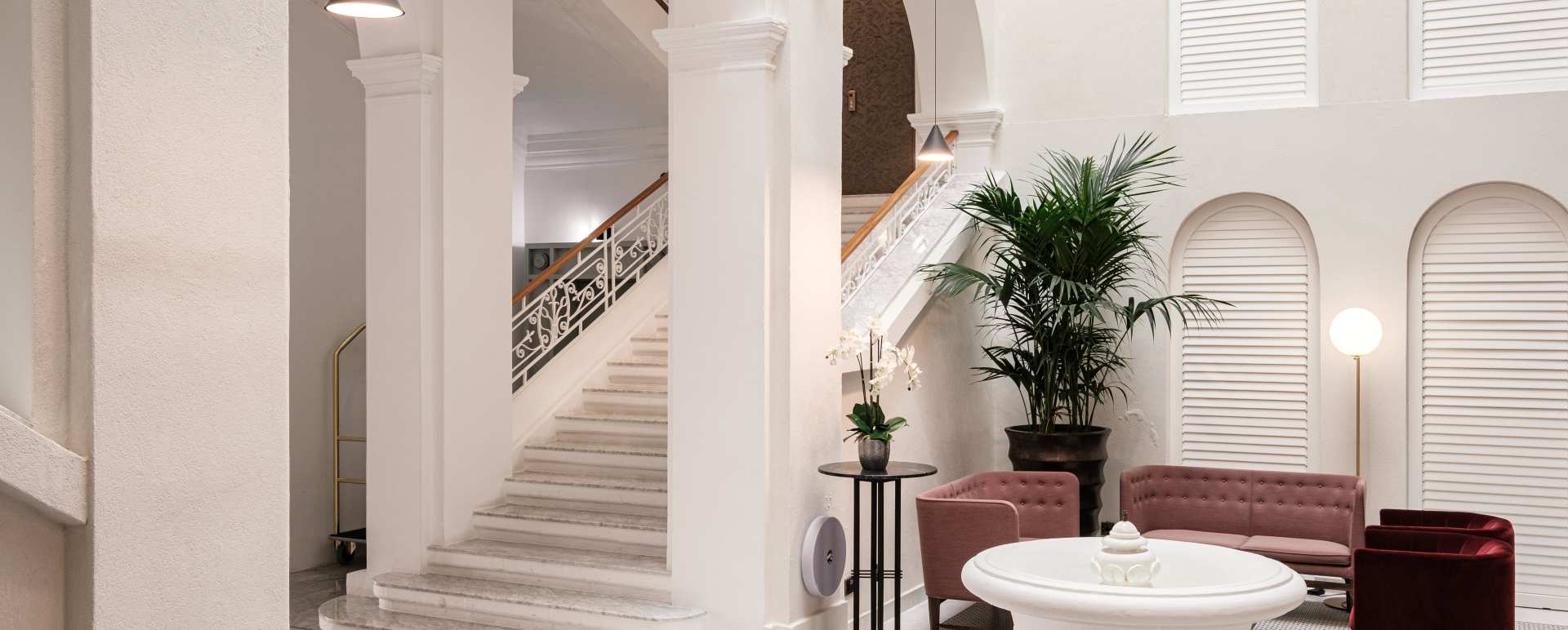 Central Lounge 