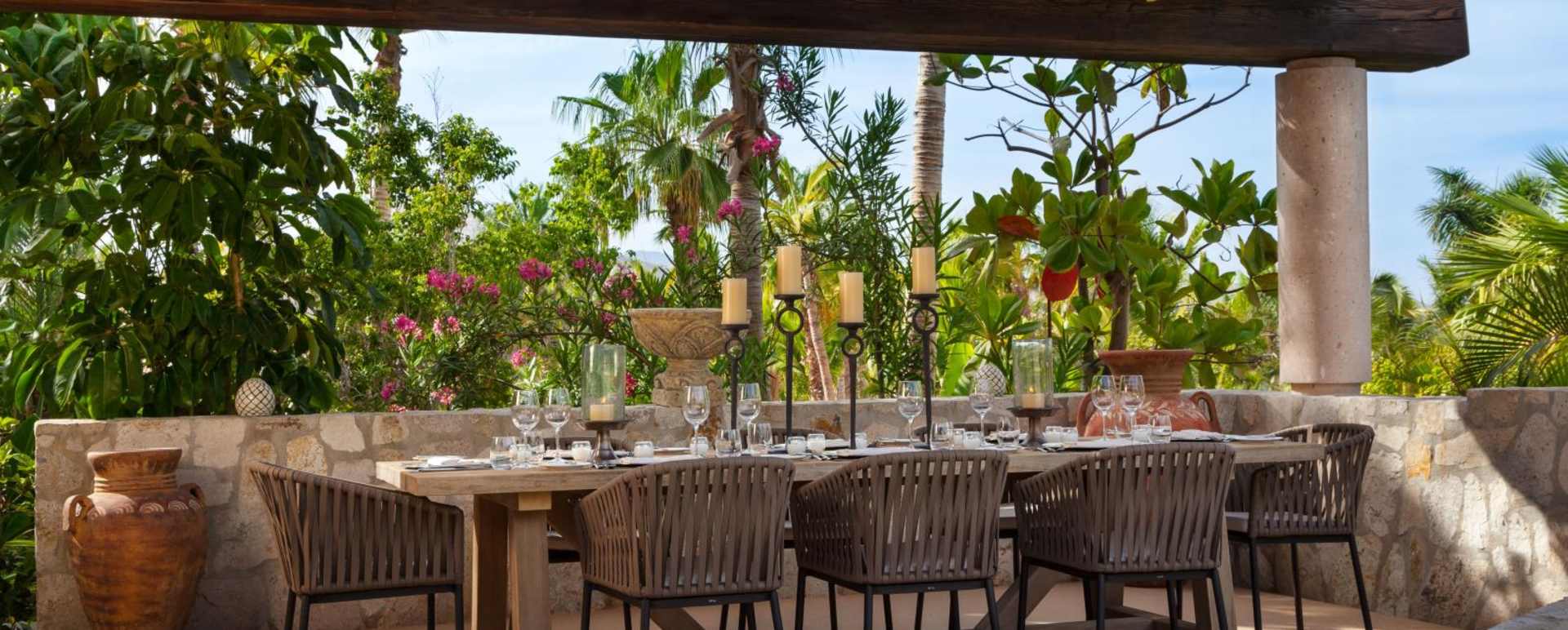 Herb Garden Dining - One&Only Palmilla
