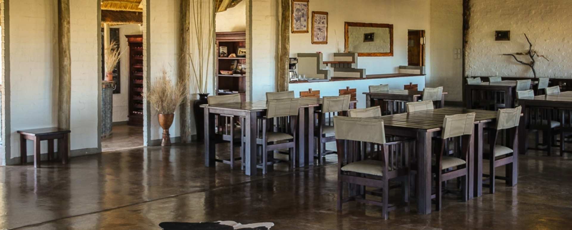 Main dining area 