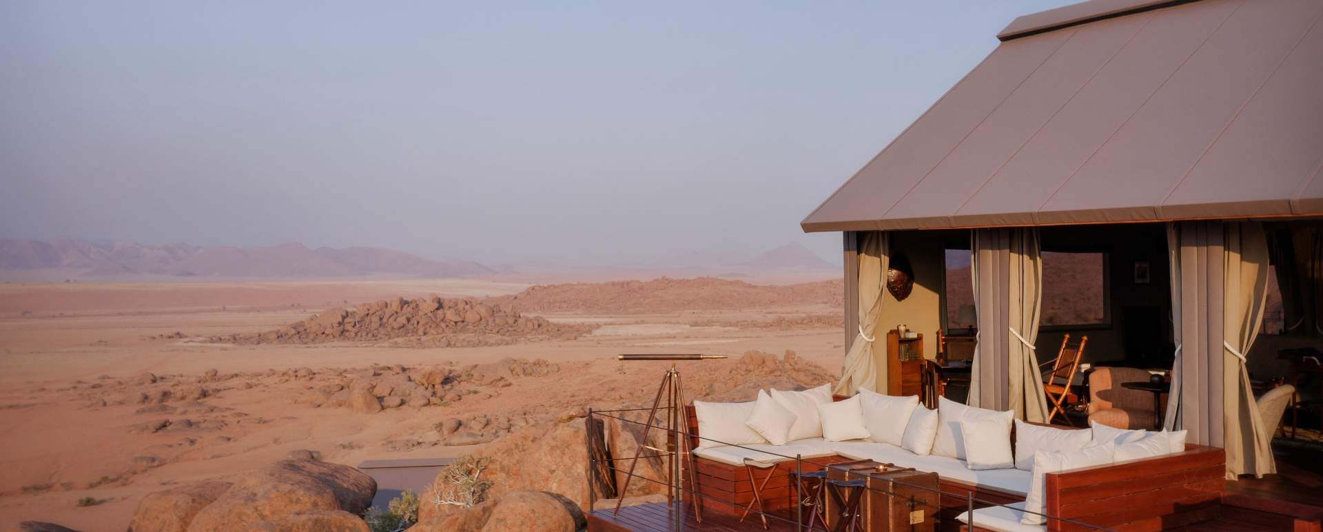 Main area and views 