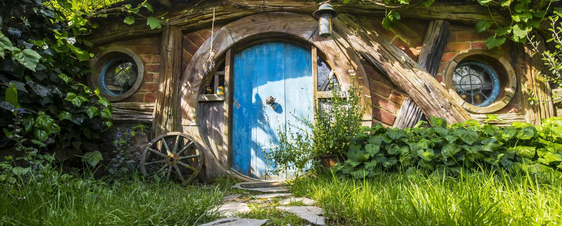 A tour of Hobbiton A Tolkien Day Out