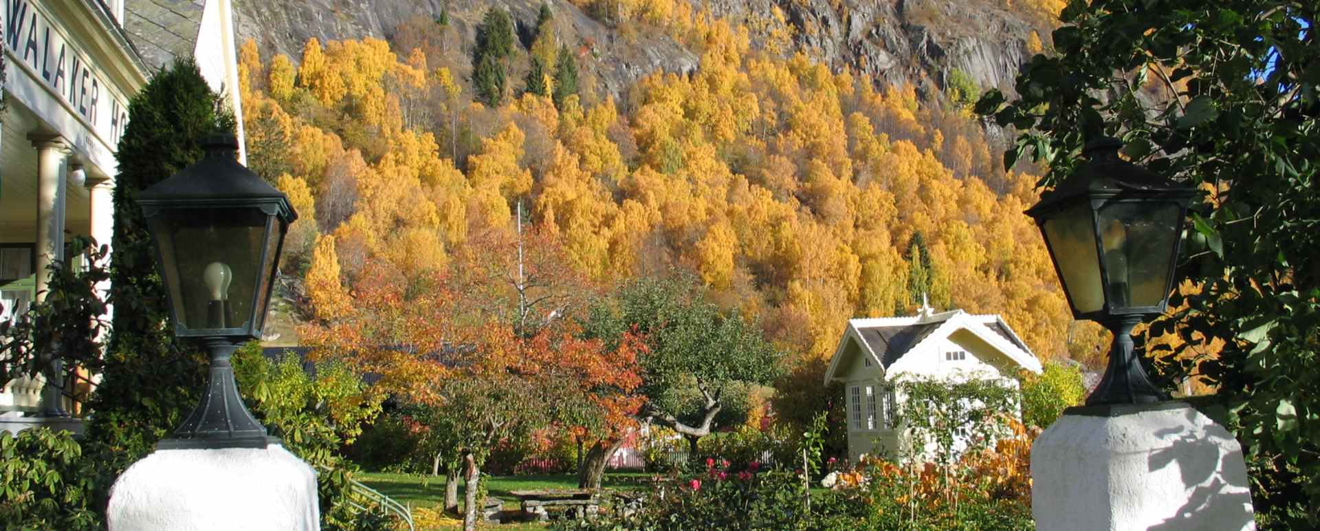 Grounds - Walaker Hotel