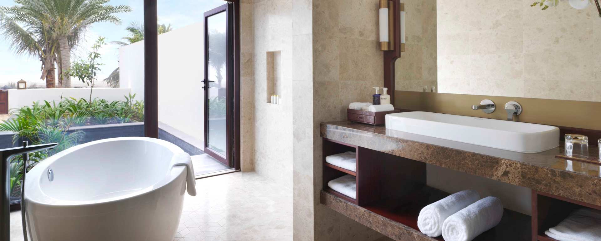 1 Bed Beach View Pool Villa Bathroom - Anantara Al Baleed Resort Salalah