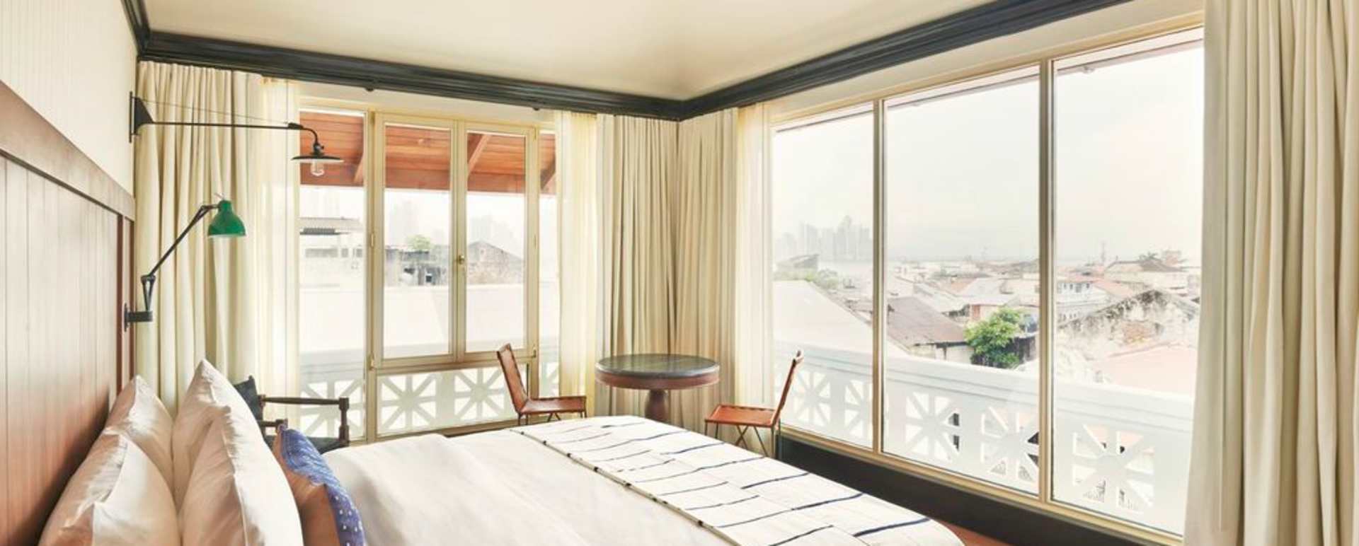 Beautiful guest rooms - American Trade Hotel