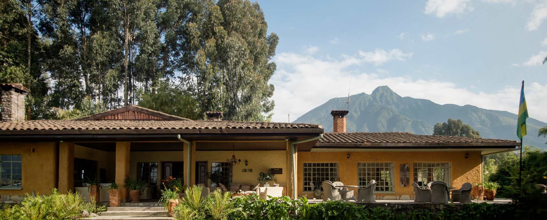 External view - Sabyinyo Silverback Lodge