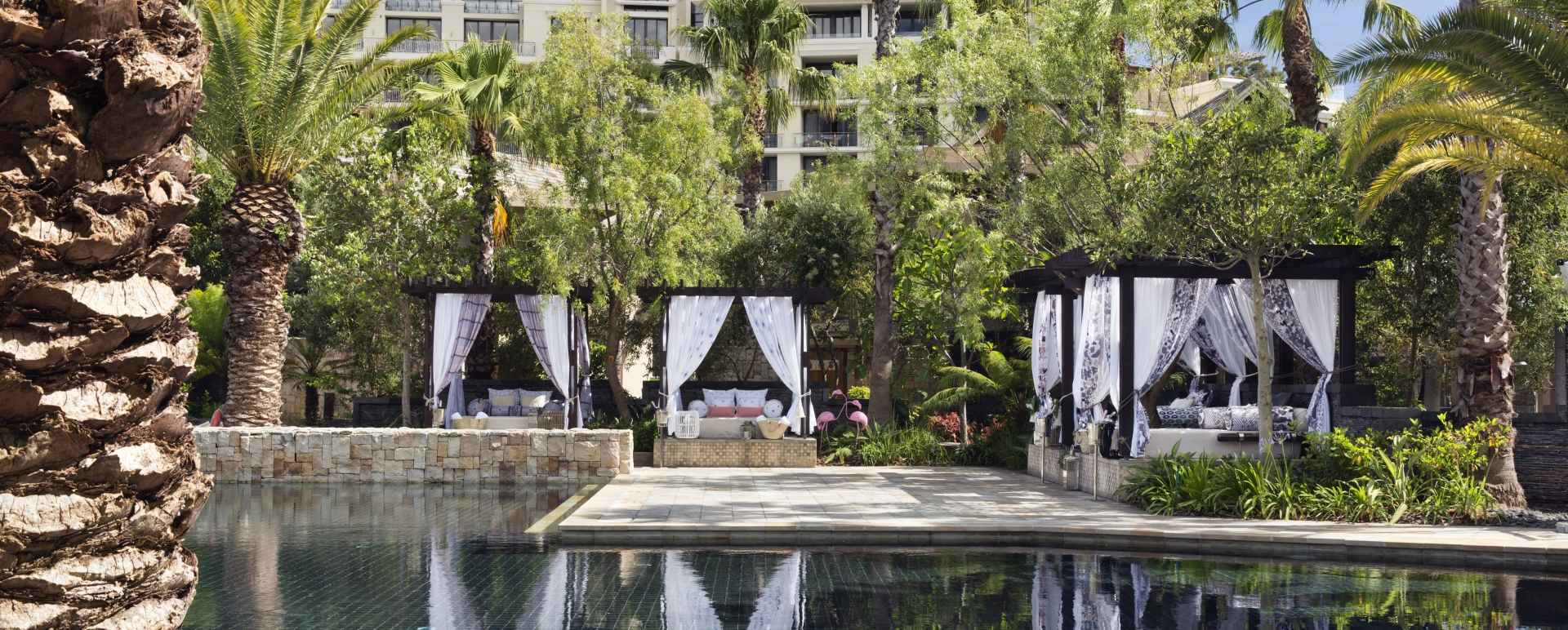 Pool daybeds  