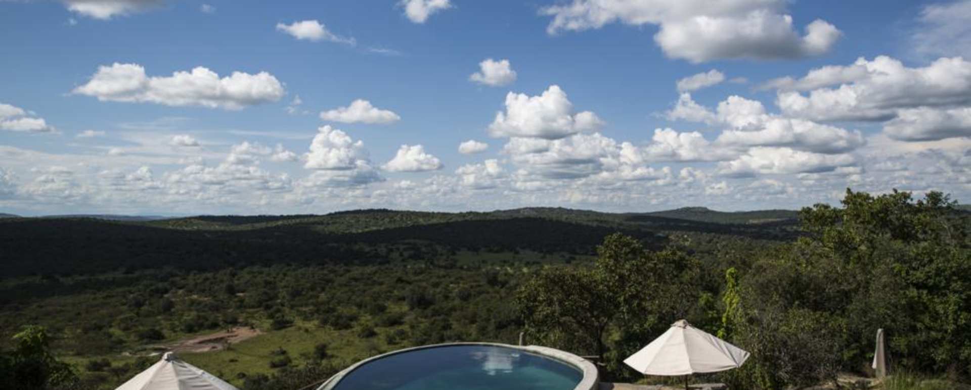 Swimming pool - Mihingo Lodge