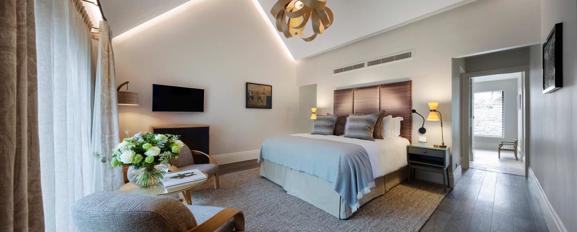 Junior Suite with Hot Tub 
