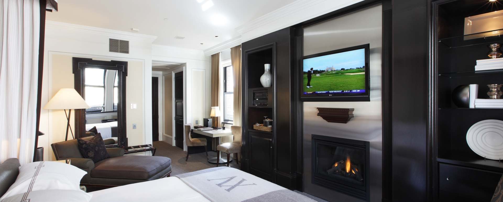 Contemporary Classic Room - XV Beacon 