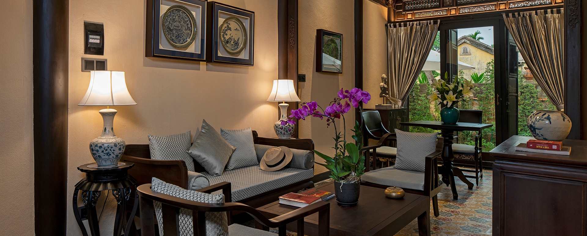 Bach Ma Lounge - Ancient Hue Garden Houses 
