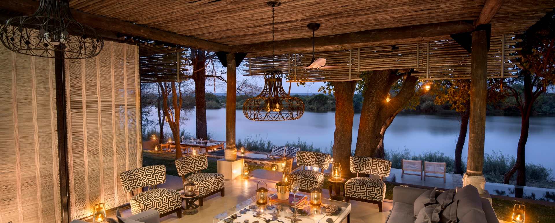 Matetsi River House lounge 