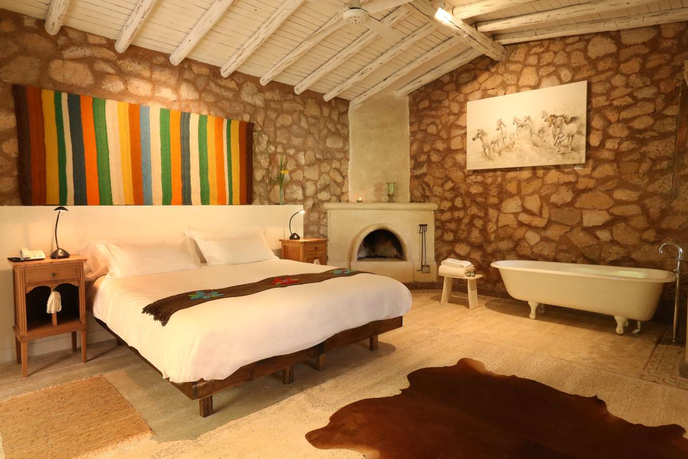 Stone House Guestroom - Finca Adalgisa