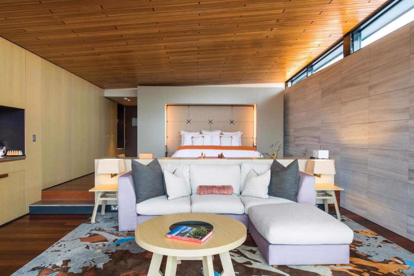 Deluxe Bedroom - Saffire